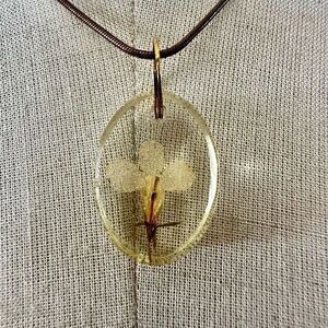 Dried Flower Pendant Necklace